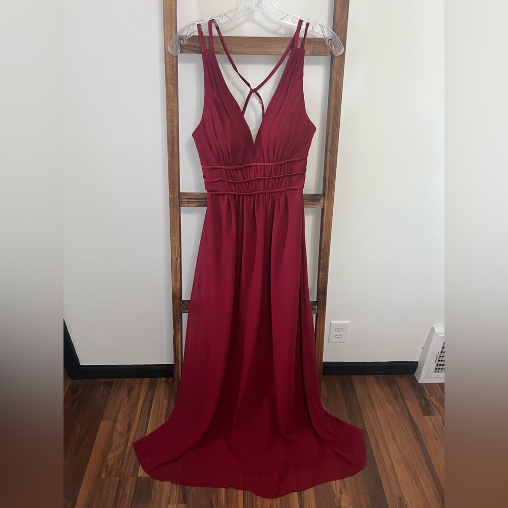 Bridesmaid dress, never worn. Size 8.